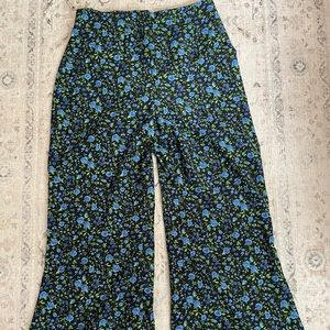 Zara Floral flare pants EUC